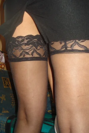 Tanned Babe Buys Herself a Dildo — photo 15