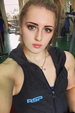 Muscular Russian Girl Julia Vins — photo 12