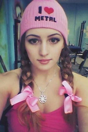 Muscular Russian Girl Julia Vins — photo 30