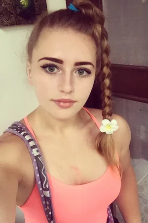 Muscular Russian Girl Julia Vins — photo 32