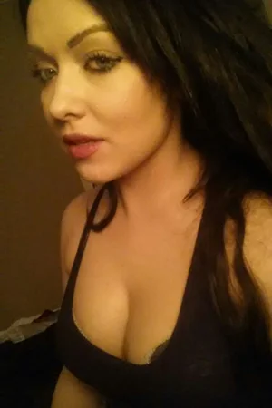 Beautiful Jewish Girl Anya — photo 18
