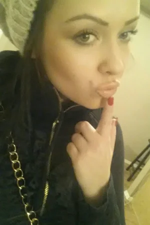 Beautiful Jewish Girl Anya — photo 20