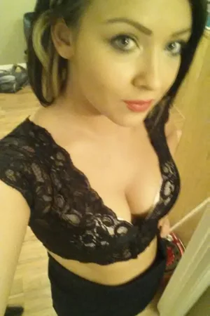 Beautiful Jewish Girl Anya — photo 32