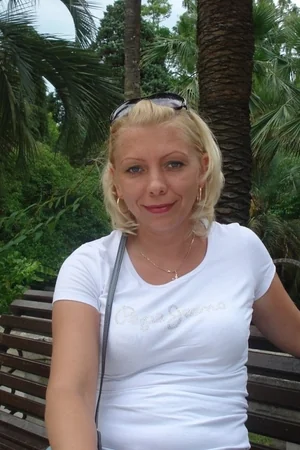 Husbands Share Wives — photo 4