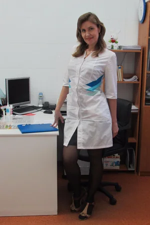 Sexy Female Doctor — photo 30