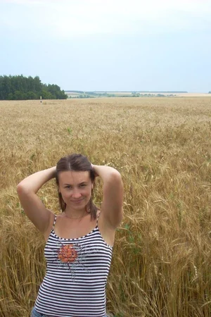 Wife on Vacation, Getting Wild — photo 11