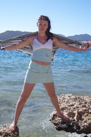 Wife on Vacation, Getting Wild — photo 19