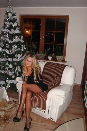 Russian MILF With Beautiful Legs — photo 17