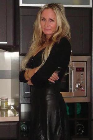 Russian MILF With Beautiful Legs — photo 20