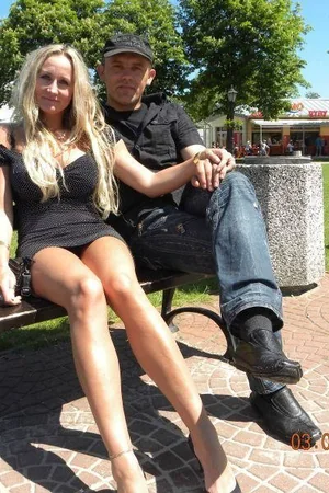 Russian MILF With Beautiful Legs — photo 3