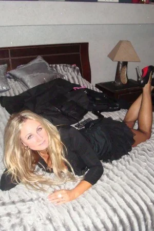 Russian MILF With Beautiful Legs — photo 5