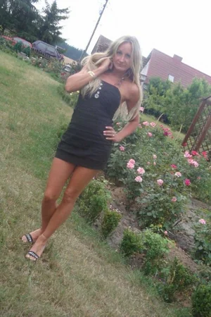 Russian MILF With Beautiful Legs — photo 7