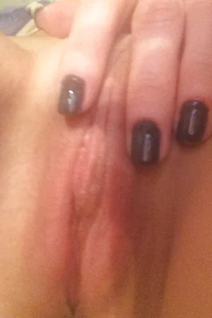 Divorced Woman's Intimate Pics — photo 16