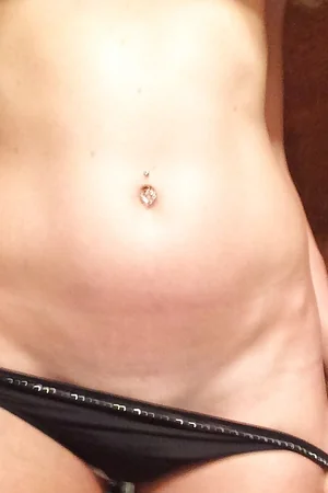 Divorced Woman's Intimate Pics — photo 26