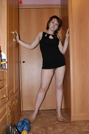 Busty Woman With Sad Look — photo 12