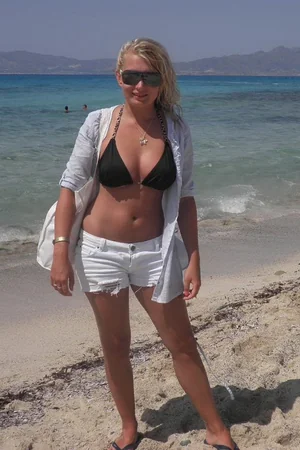 Vacation Topless Fun — photo 7
