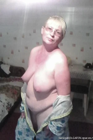 Elena Spoils Husband With Oral — photo 8