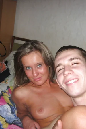 Young Wife's Intimate Photos — photo 27