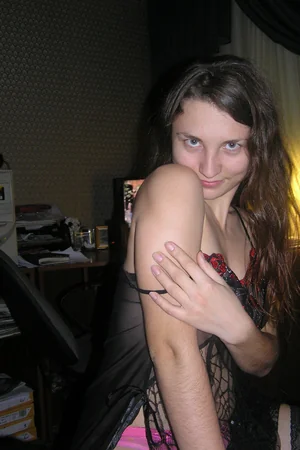 Girl Craves Cock — photo 12
