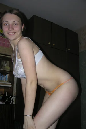 Girl Craves Cock — photo 40
