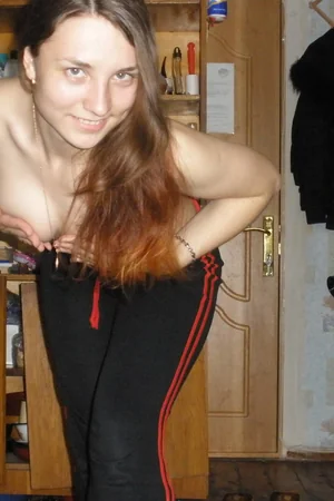 Girl Craves Cock — photo 43