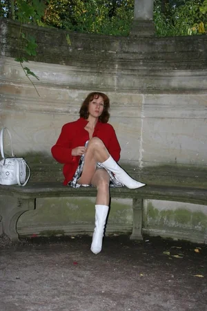 Long-Legged Wife Drunk at Dacha — photo 1
