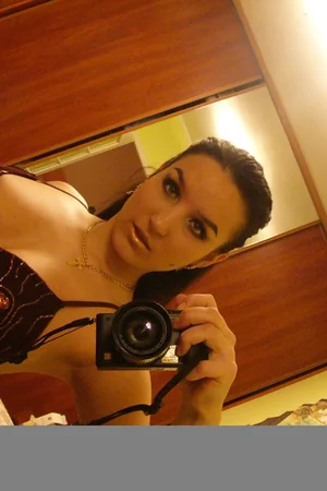 Lonely College Girls — photo 33
