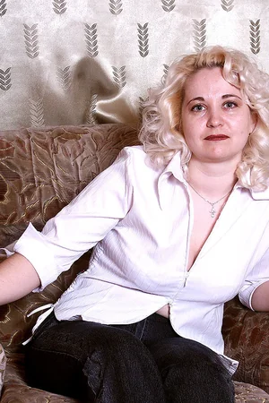Glasha's Pussy Peek — photo 4
