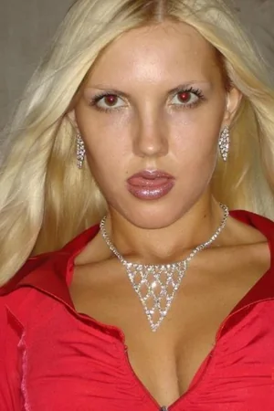 Amateur Blonde — photo 13