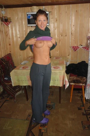 Loves to Suck and Piss on Husband — photo 10