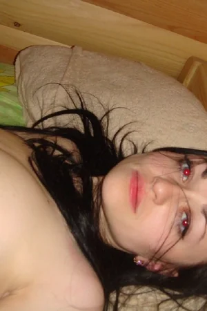 Beauty Relaxes With Friend in Banya — photo 31