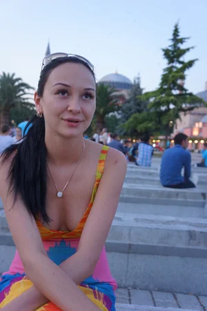 Brunette Loves to Travel and Fuck — photo 23