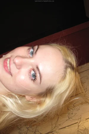 Blonde Loves to Drink and Fuck — photo 31