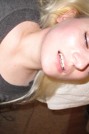 Blonde Loves to Drink and Fuck — photo 40