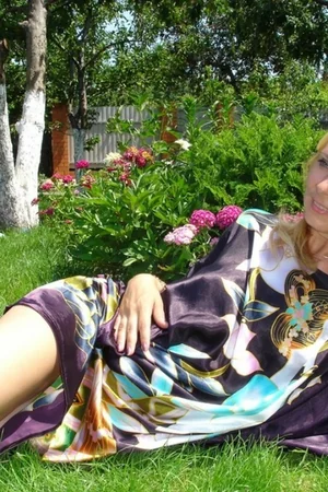 Russian Slut Gets Doggy Anal — photo 1