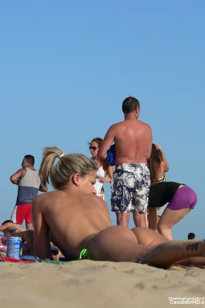 Girls Topless on Beach — photo 107