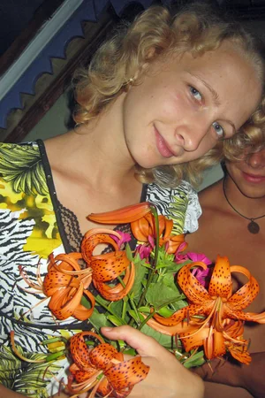 Russian Housewives and Babes — photo 64