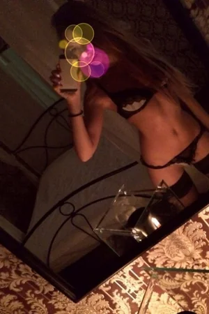 Blonde Who Turns Any Man Bisexual — photo 28