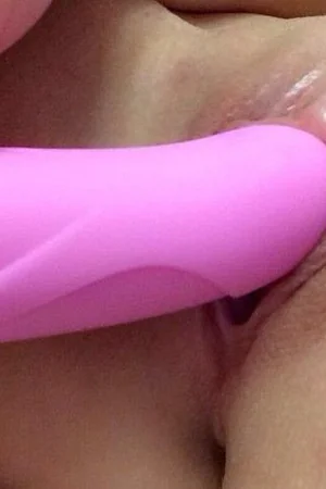Blonde Who Turns Any Man Bisexual — photo 6
