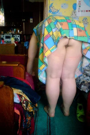 Chubby Girl Gives Head — photo 13