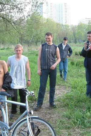 Naked Girl and Several Guys — photo 11