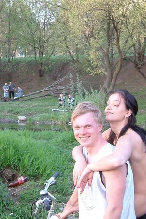 Naked Girl and Several Guys — photo 13