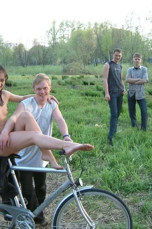 Naked Girl and Several Guys — photo 14