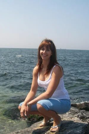 Russian woman went on vacation and couldn't resist a nude photoshoot — photo 11