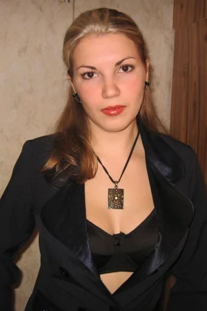 Young Russian Blonde Posts Explicit Photos Online — photo 31