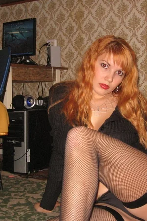 Young Russian Blonde Posts Explicit Photos Online — photo 63