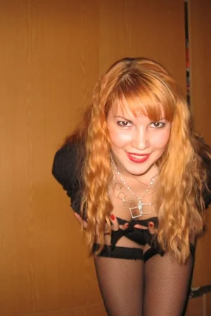 Young Russian Blonde Posts Explicit Photos Online — photo 68