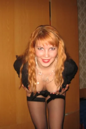 Young Russian Blonde Posts Explicit Photos Online — photo 69
