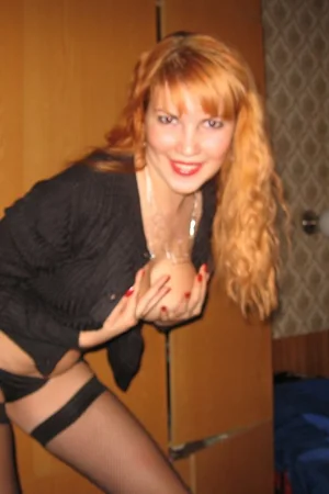 Young Russian Blonde Posts Explicit Photos Online — photo 72