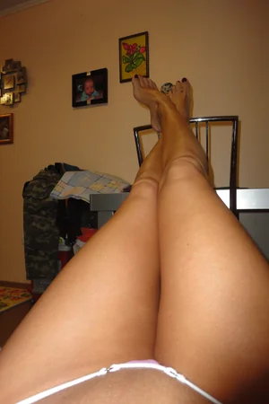 Skinny MILF Open to New Sex Experiences — photo 55